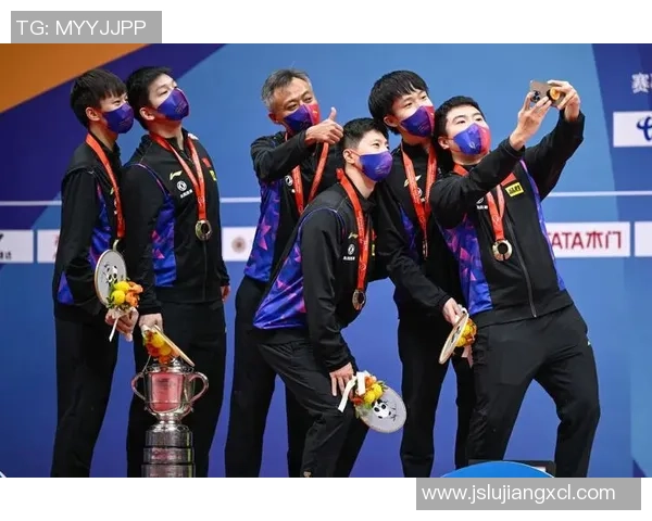 赛后复盘:上海乒乓球队与杭州乒乓球队的默契配合与战术分析 赛后复盘:上海乒乓球队与杭州乒乓球队的默契配合与战术分析